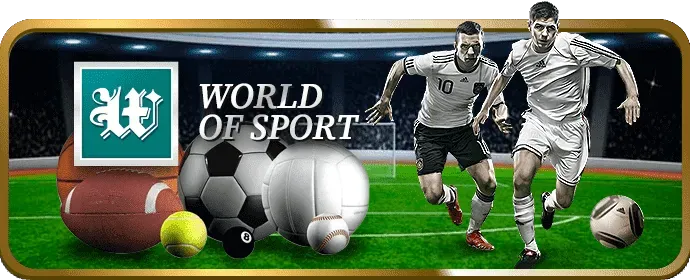 Sân bóng đá với quả bóng và logo 88club login